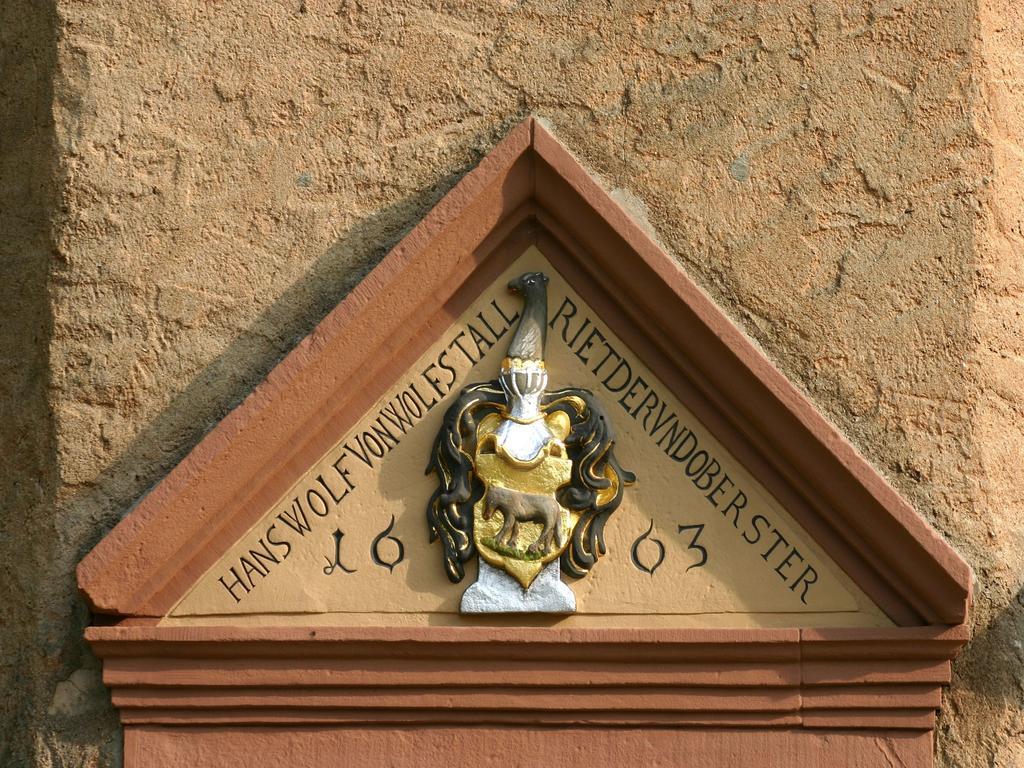 Worners Schloss Weingut & Wellness-Hotel Приксенштадт Экстерьер фото