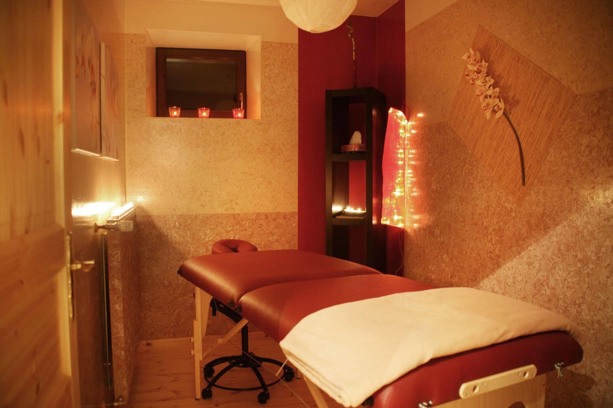 Worners Schloss Weingut & Wellness-Hotel Приксенштадт Экстерьер фото